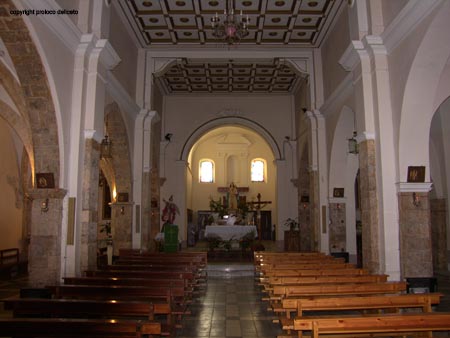 interno chiesa dell'Annunziata